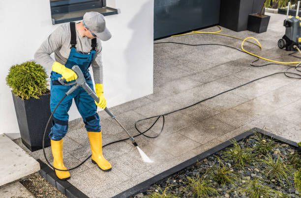 Best Garage Pressure Washing  in Lynn Haven, FL